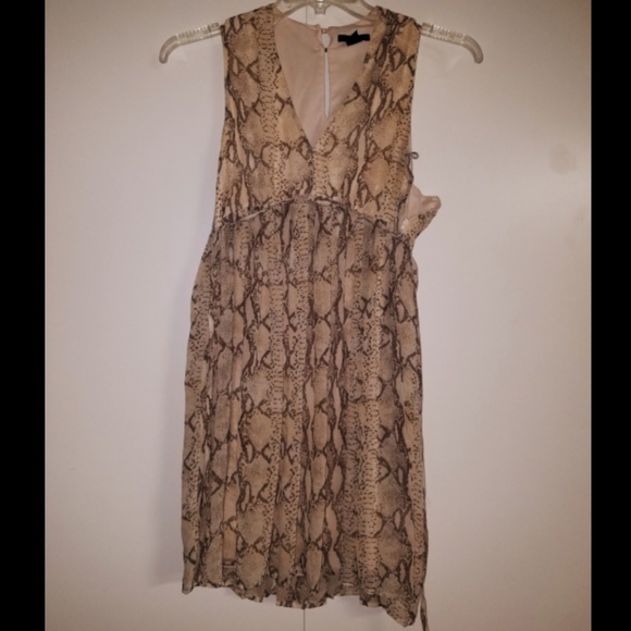 H&M Dresses & Skirts - H&M Snake Print Design Dress